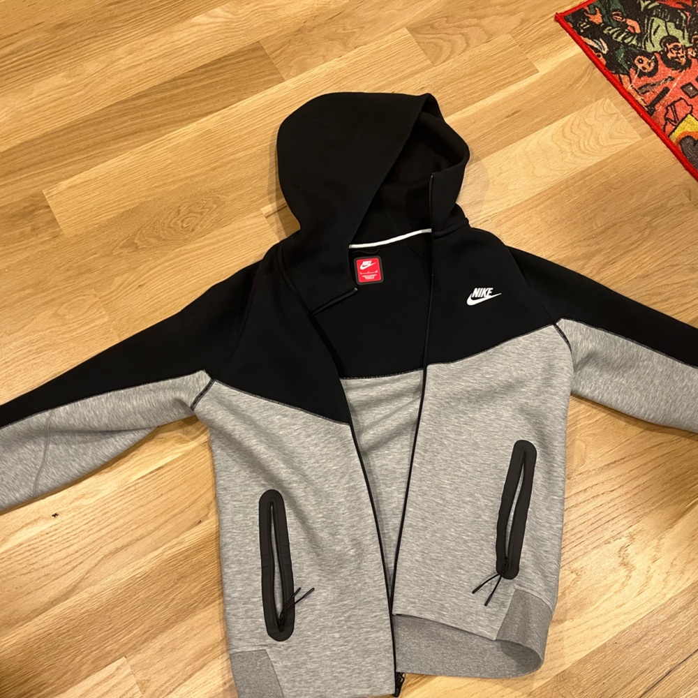 Nike Kids Jacket - Black and Gray